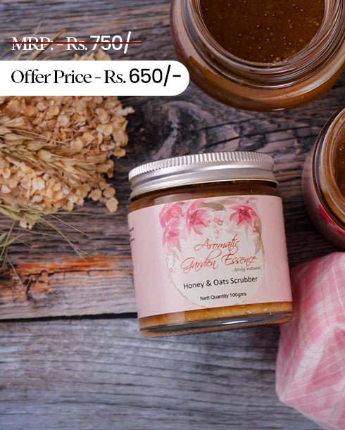 AGE Honey & Oats Scrubber Gently Removes Dead Skin Cells